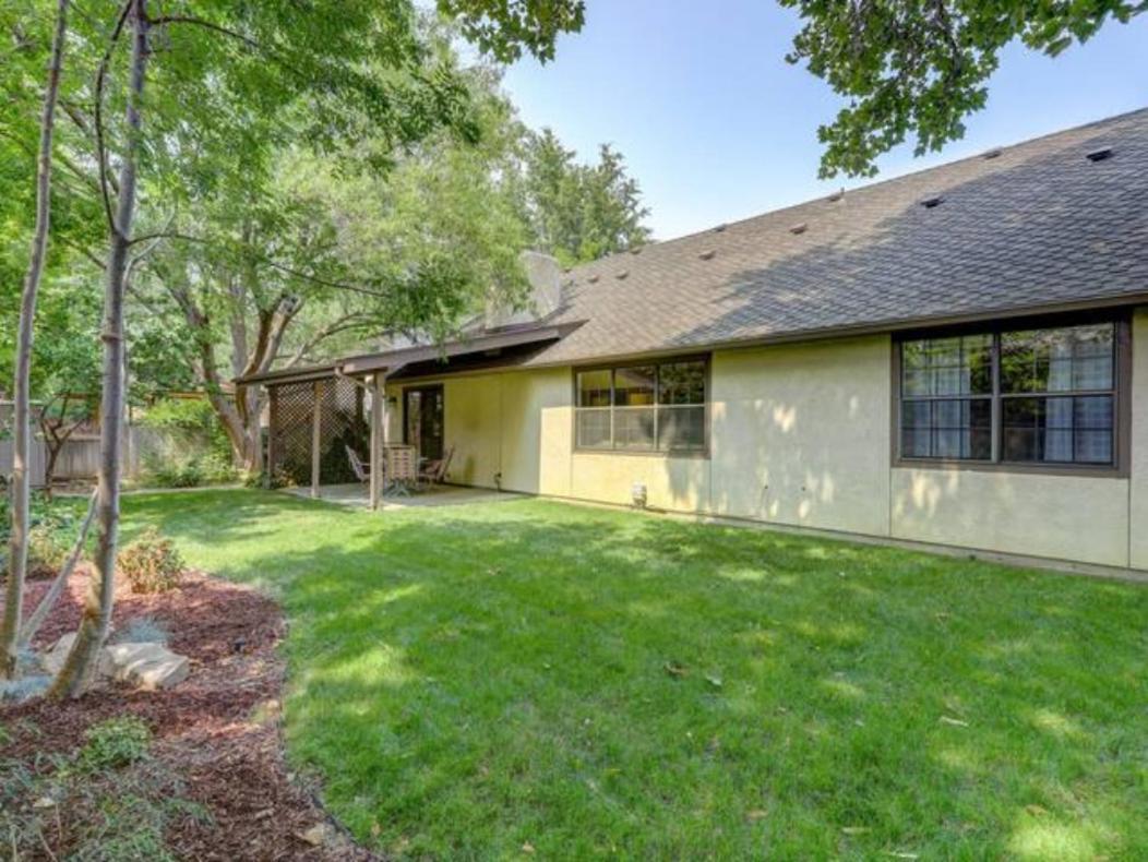 Experience Nirvana With Artwork Collections From Around The Globe Located In Lakewood Neighborhood In Se Boise Next To A Park, Minutes From Bown Crossing And The Boise River, 10 Minutes To Downtown, 4 Beds, Sleeps 8, Pets Welcome In Large Fenced In Y Dış mekan fotoğraf