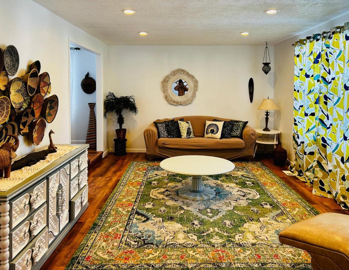 Experience Nirvana With Artwork Collections From Around The Globe Located In Lakewood Neighborhood In Se Boise Next To A Park, Minutes From Bown Crossing And The Boise River, 10 Minutes To Downtown, 4 Beds, Sleeps 8, Pets Welcome In Large Fenced In Y Dış mekan fotoğraf